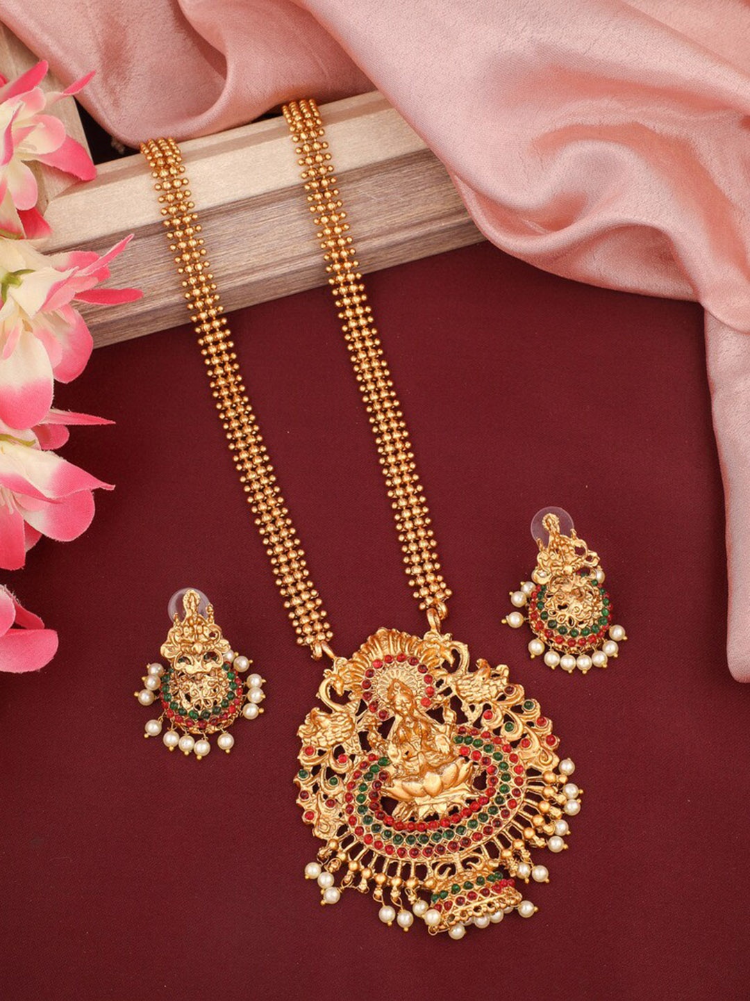 

ROFARWORD Gold-Plated Stone-Studded & Beaded Jewellery Set