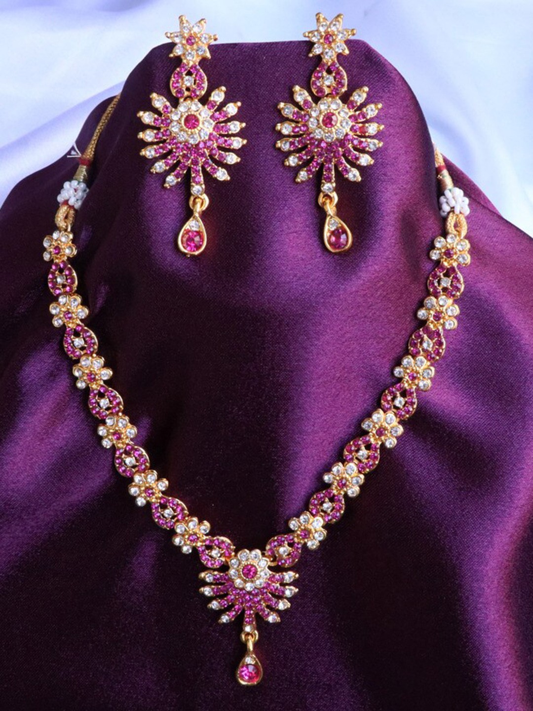 

ROFARWORD Gold-Plated Stone-Studded & Beaded Jewellery Set