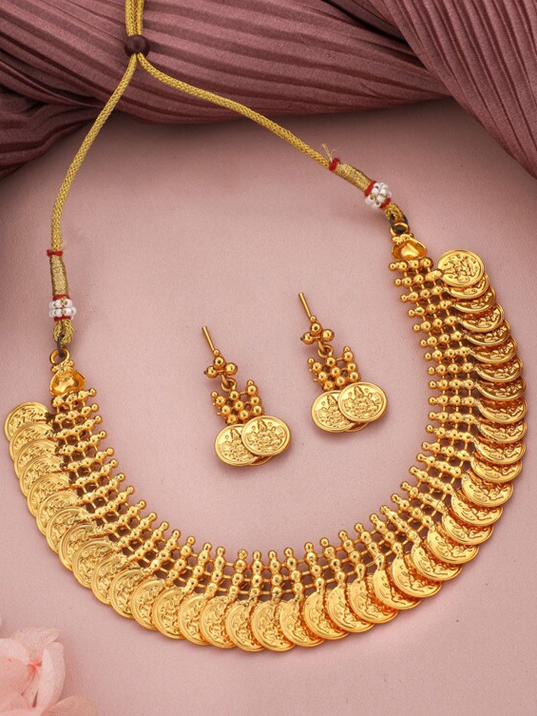 

ROFARWORD Gold-Plated Traditional Necklace & Earrings