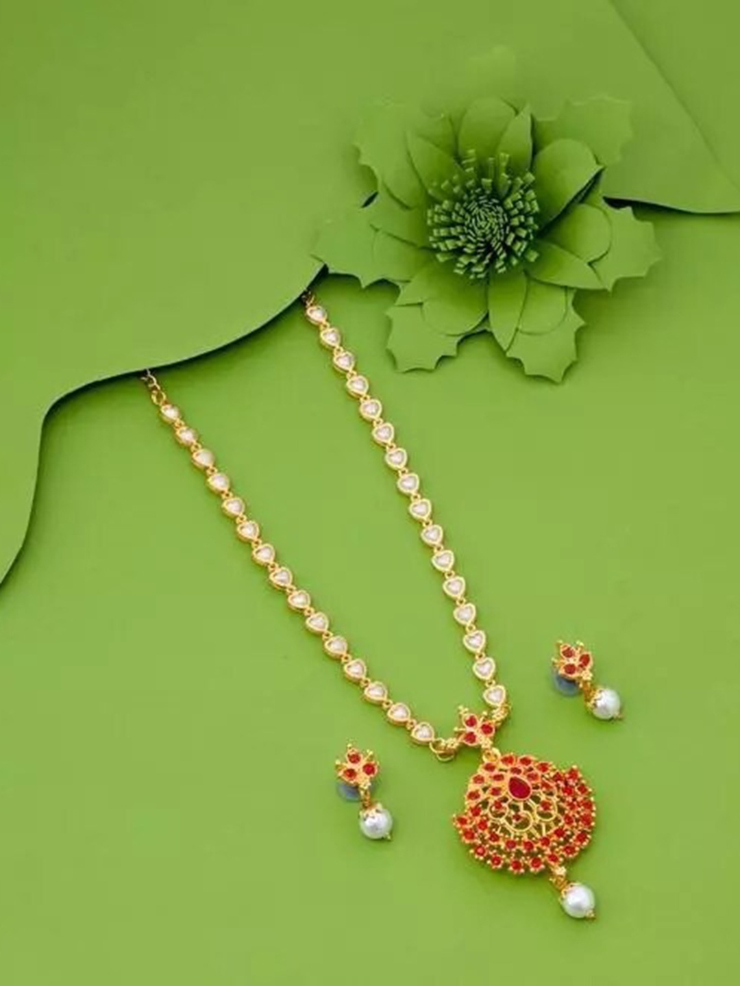 

ROFARWORD Gold-Plated Stone-Studded & Beaded Necklace & Earrings