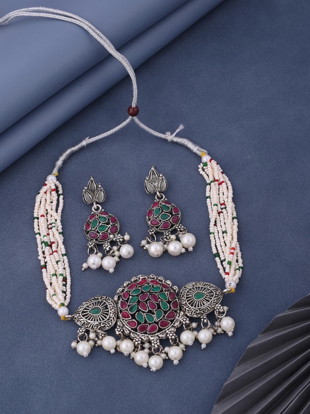 

ROFARWORD Gold-Plated Stone-Studded & Beaded Traditional Necklace & Earrings