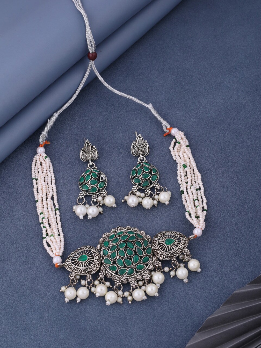 

ROFARWORD Gold-Plated Stone-Studded & Beaded Necklace & Earrings