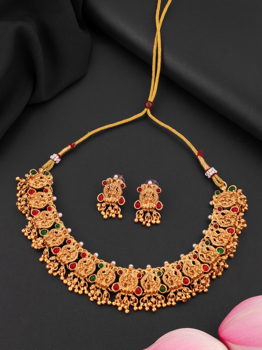 

ROFARWORD Gold-Plated Stone-Studded & Beaded Traditional Necklace & Earrings