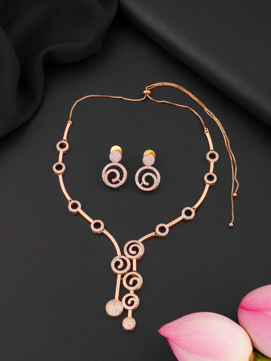 

ROFARWORD Gold-Plated & Stone Studded Necklace & Earrings