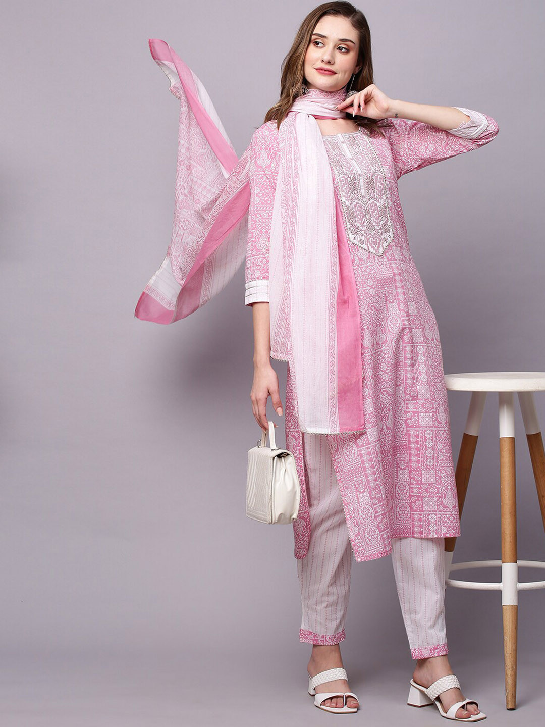 

INDYES Ethnic Motifs Printed Pure Cotton Kurta & Trousers With Dupatta, Pink