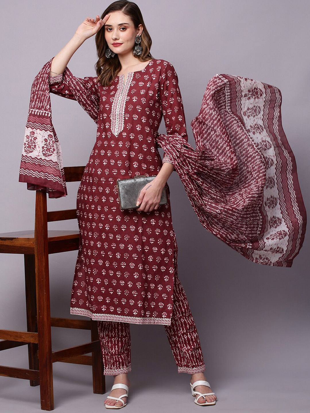 

INDYES Ethnic Motifs Printed Pure Cotton Kurta & Trousers With Dupatta, Maroon