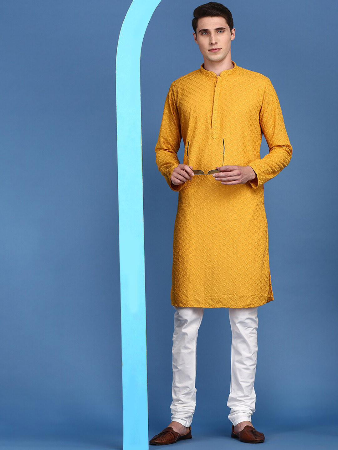 

Sanwara Floral Embroidered Mandarin Collar Straight Kurta, Mustard