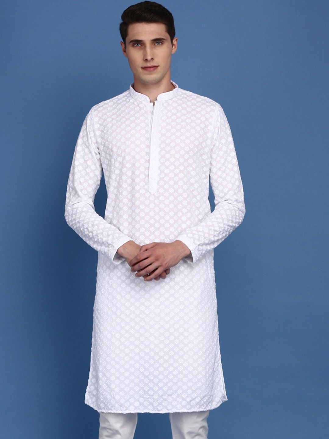 

Sanwara Ethnic Motifs Embroidered Straight Cotton Kurta, White