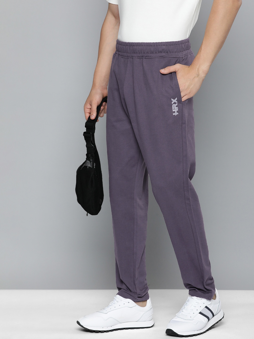 

HRX By Hrithik Roshan Lifestyle Men Bio Wash Brand Logo Printed Pure Cotton Track Pants, Grey