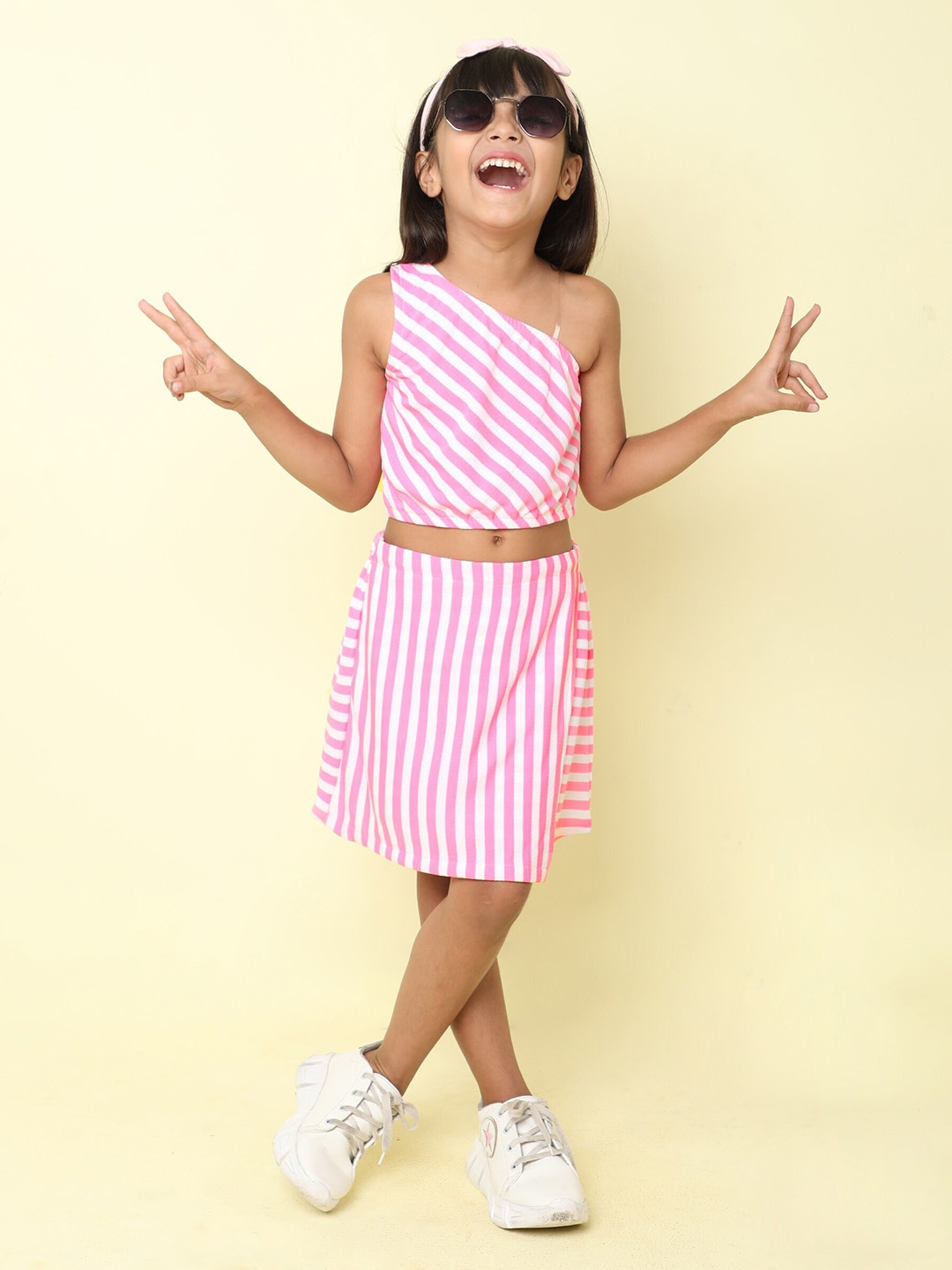 

taffykids Girls Striped One-Shoulder Top with Skirt, Pink