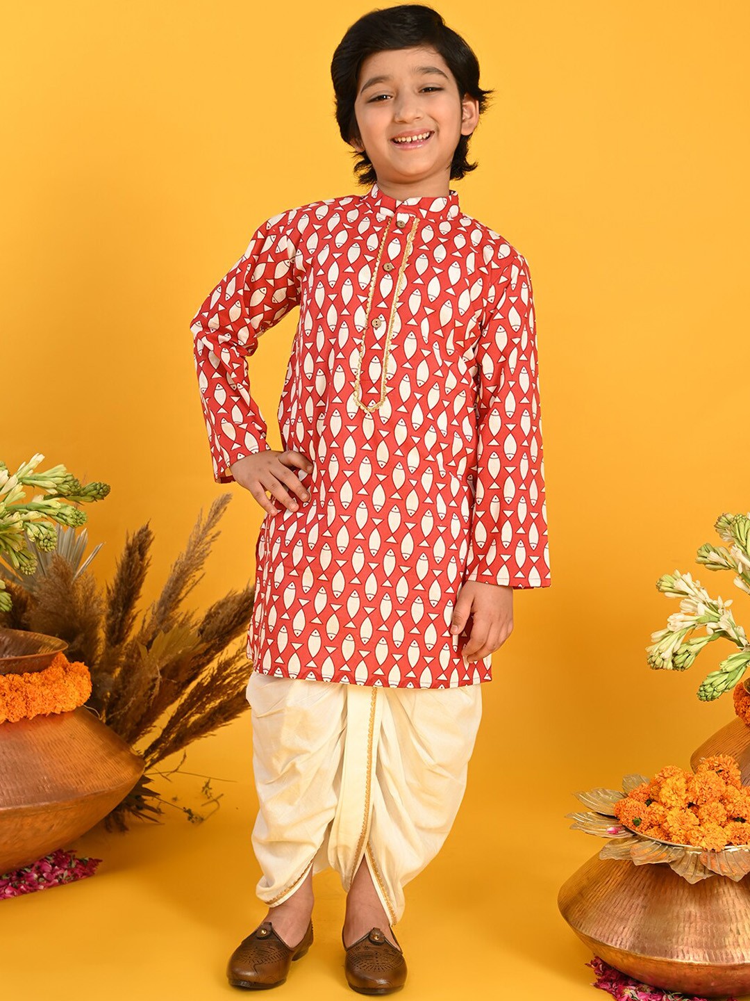 

SAKA DESIGNS Boys Ethnic Motifs Printed Pure Cotton Kurta With Dhoti Pants, Red