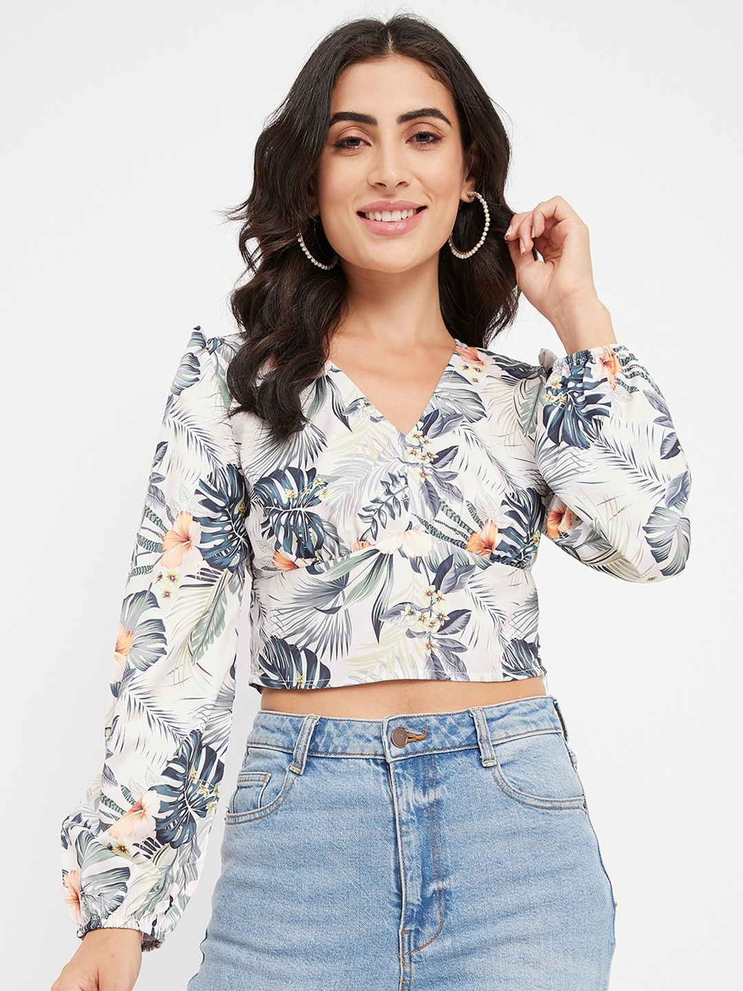 

BRINNS Floral Printed V-Neck Puff Sleeves Crepe Crop Top, White