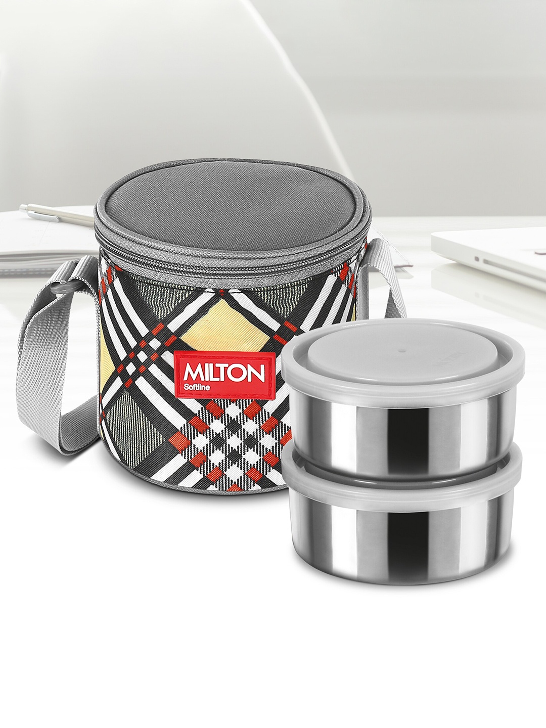 

Milton Steel Treat 2 Yellow Stainless Steel Tiffin Containers with Jacket-280 ml Each