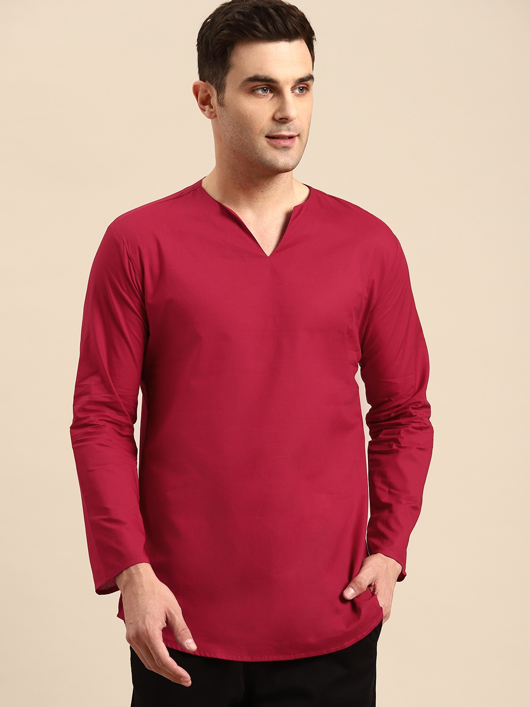 

RAJUBHAI HARGOVINDAS Men Solid Cotton Kurta, Red
