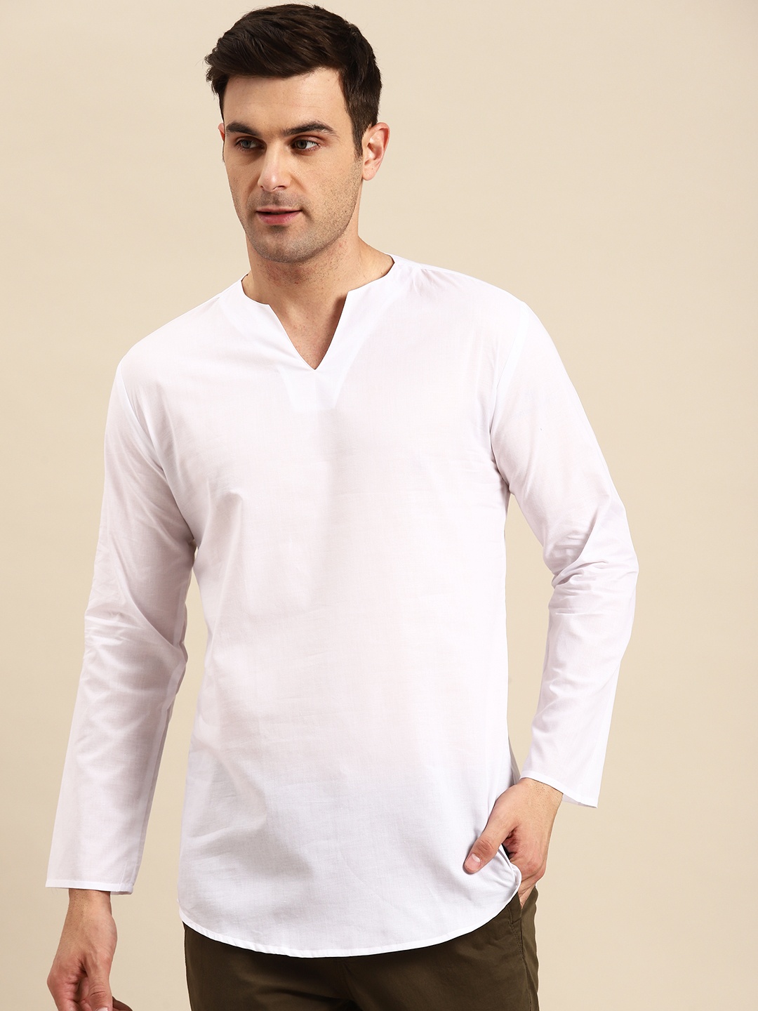 

RAJUBHAI HARGOVINDAS Men Solid Cotton Kurta, White