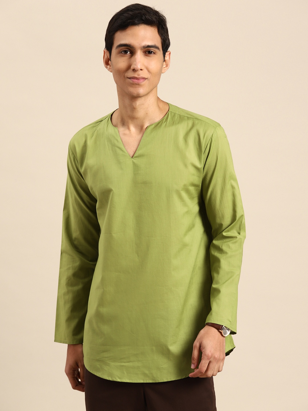 

RAJUBHAI HARGOVINDAS Men Solid Cotton Kurta, Green