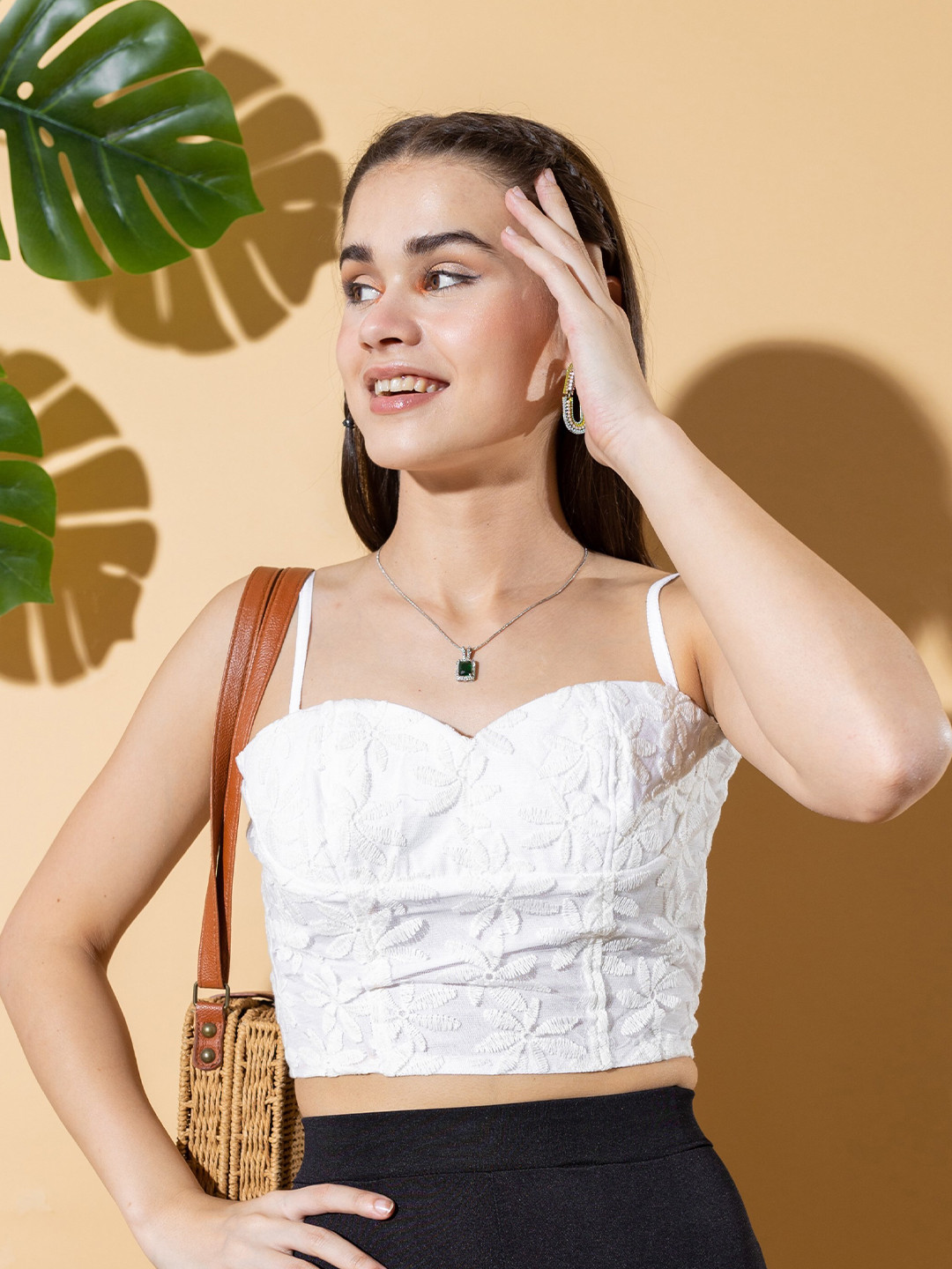 

Stylecast X Hersheinbox White Floral Shoulder Straps Crop Top