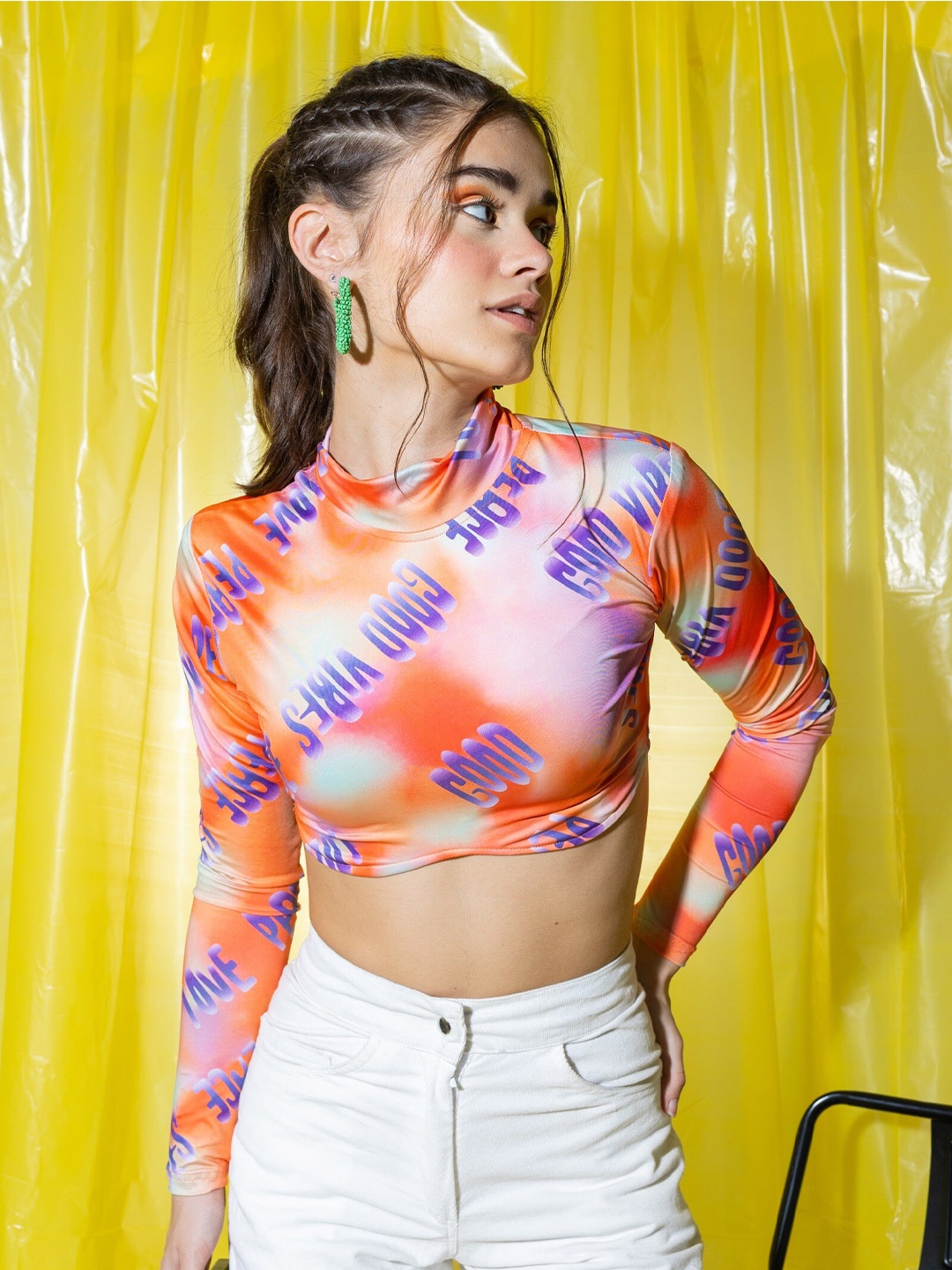 

Stylecast X Hersheinbox Orange-Coloured & Purple Typography Printed Fitted Crop Top