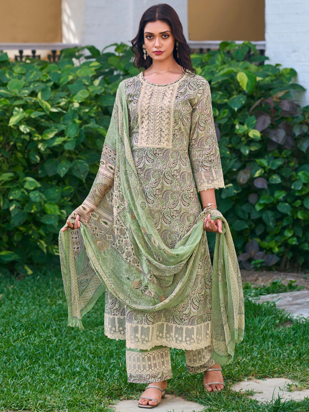 

Stylee LIFESTYLE Printed Pure Cotton Unstitched Dress Material, Green
