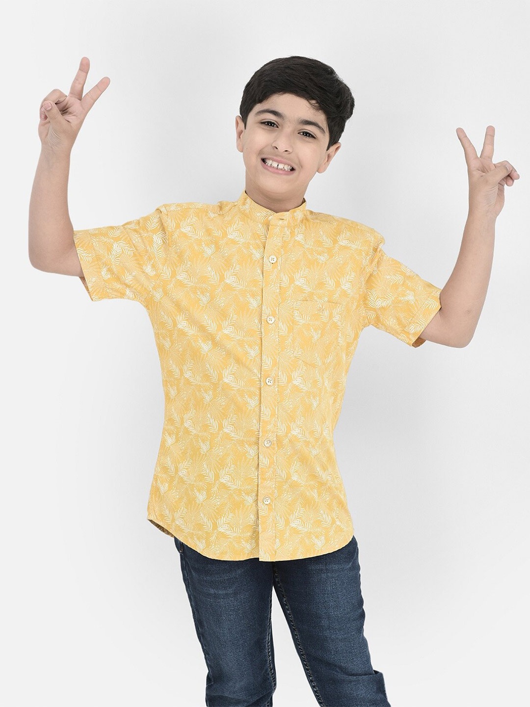 

Crimsoune Club Boys Slim Fit Floral Printed Pure Cotton Casual Shirt, Yellow