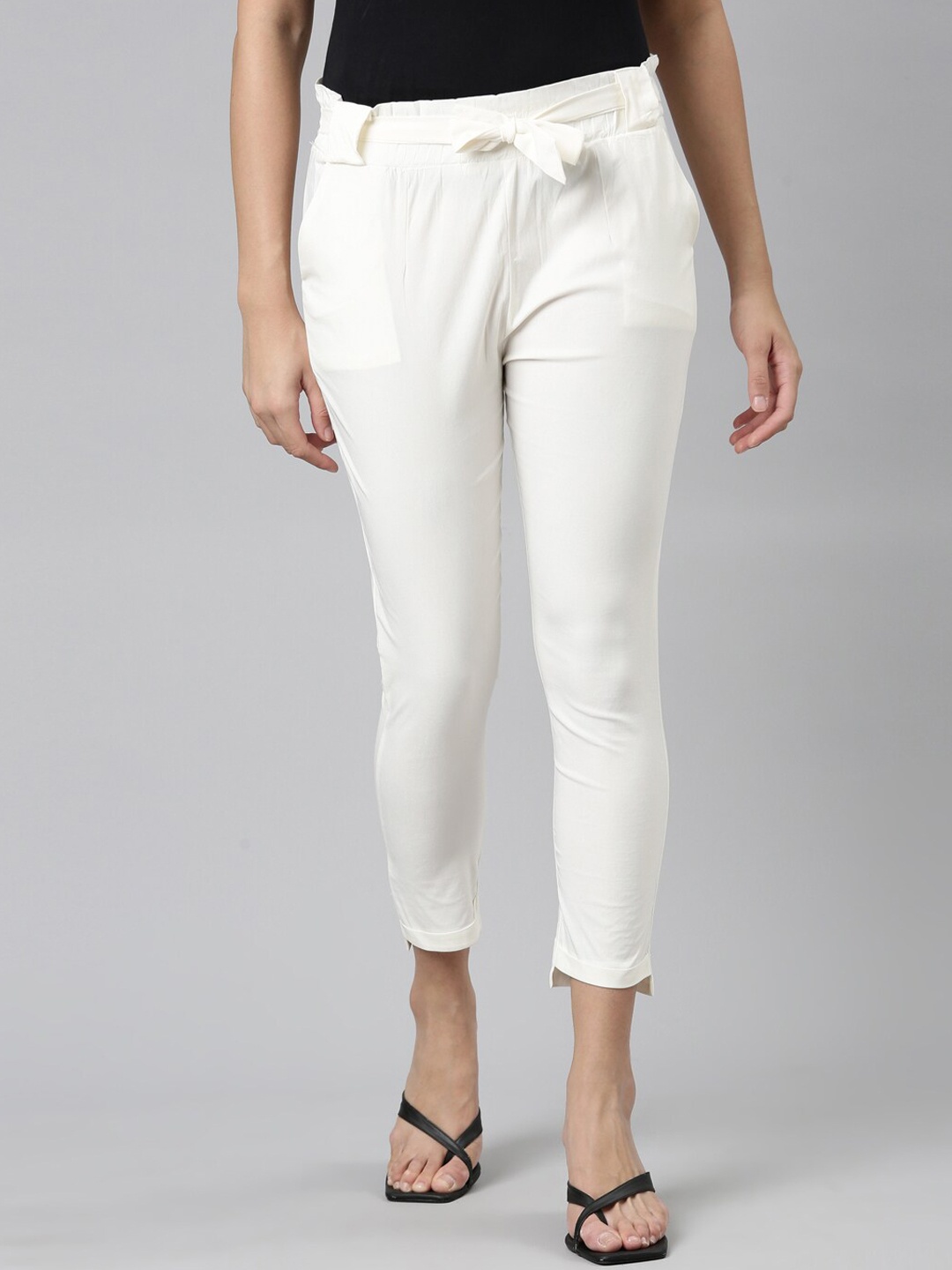 

GOLDSTROMS Women Relaxed Slim Fit High-Rise Cropped Trousers, Cream