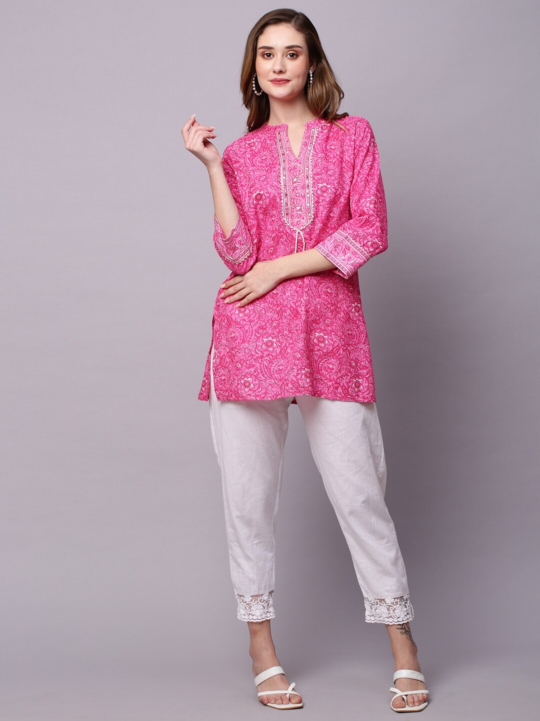 

INDYES Floral Printed Mandarin Collar Pure Cotton Kurti, Pink