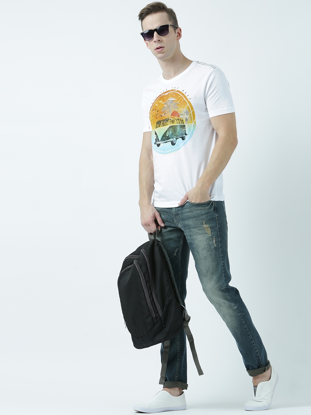 

Huetrap Men White Printed Round Neck T-shirt
