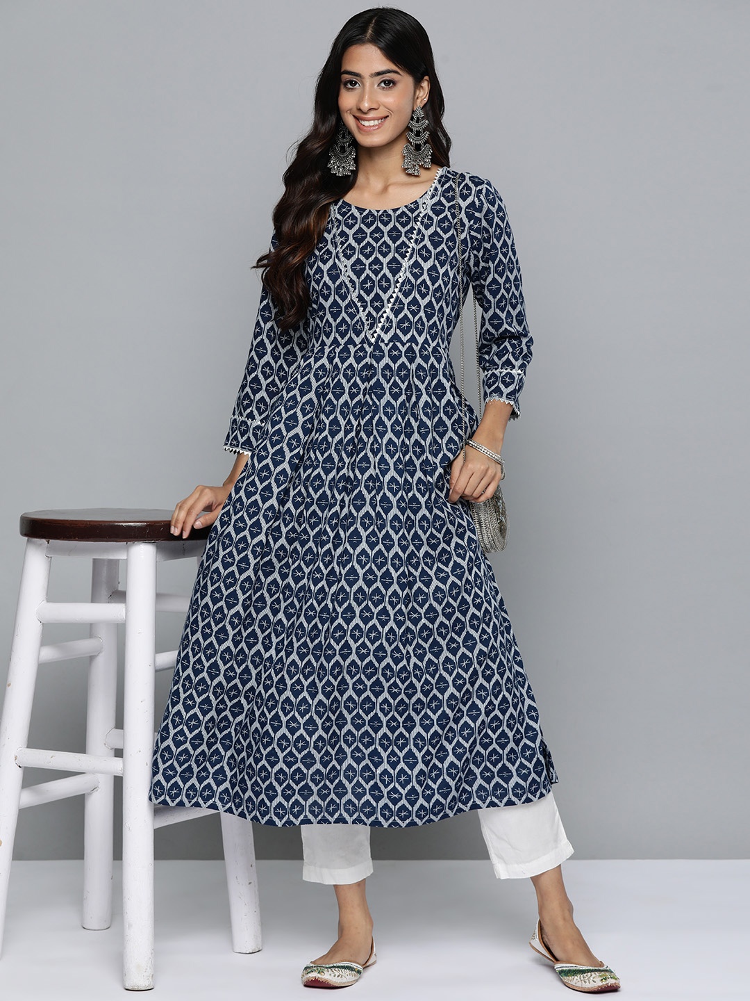 

HERE&NOW Woven Design Gotta Patti Anarkali Kurta, Navy blue