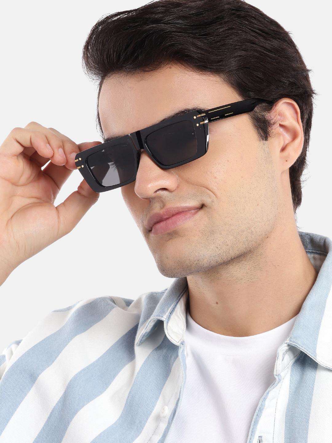 

Voyage Unisex Rectangle Sunglasses with UV Protected Lens 2313MG4157, Black