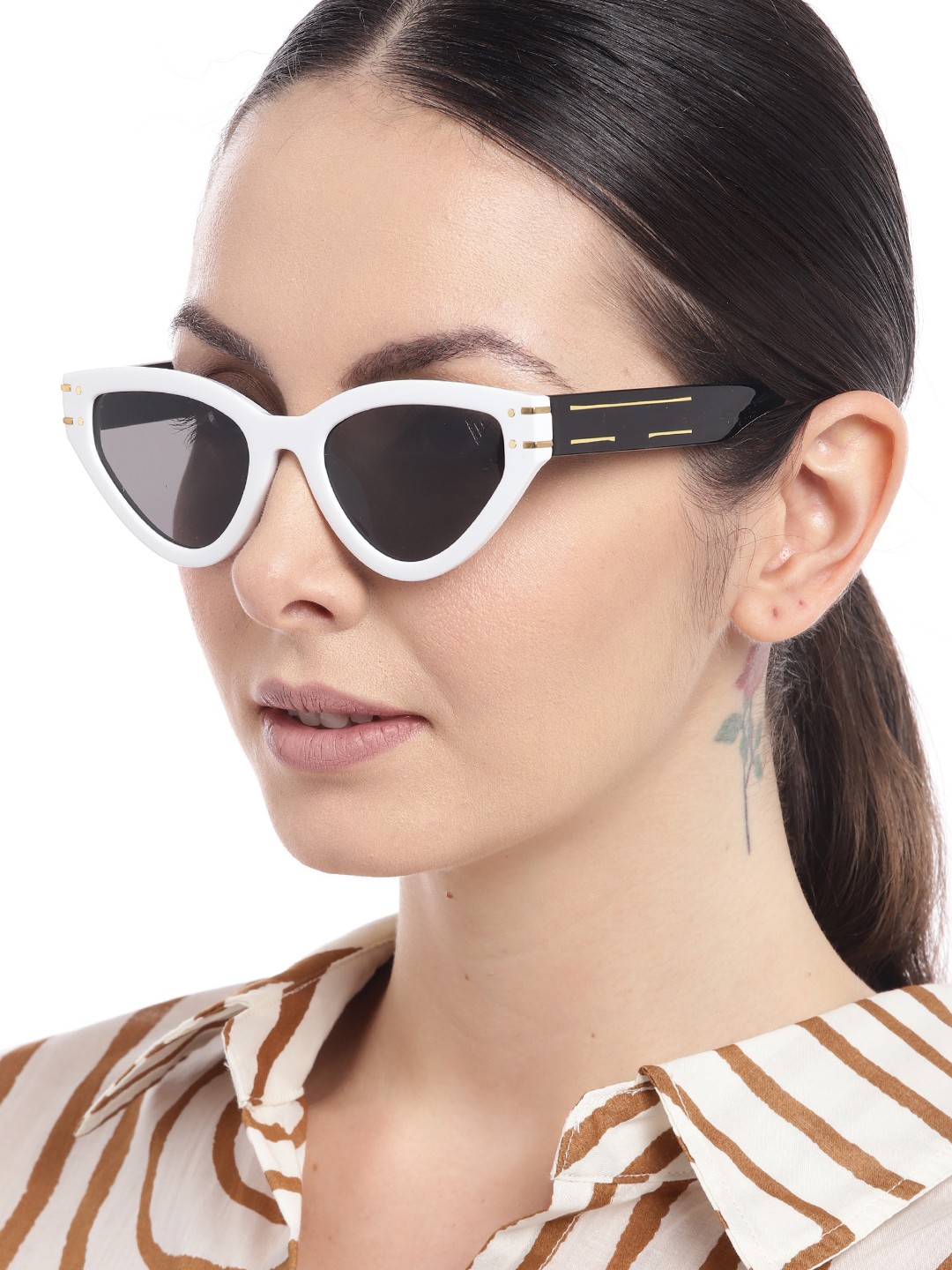 

Voyage Women Cateye Sunglasses with UV Protected Lens 2315MG4174, Black