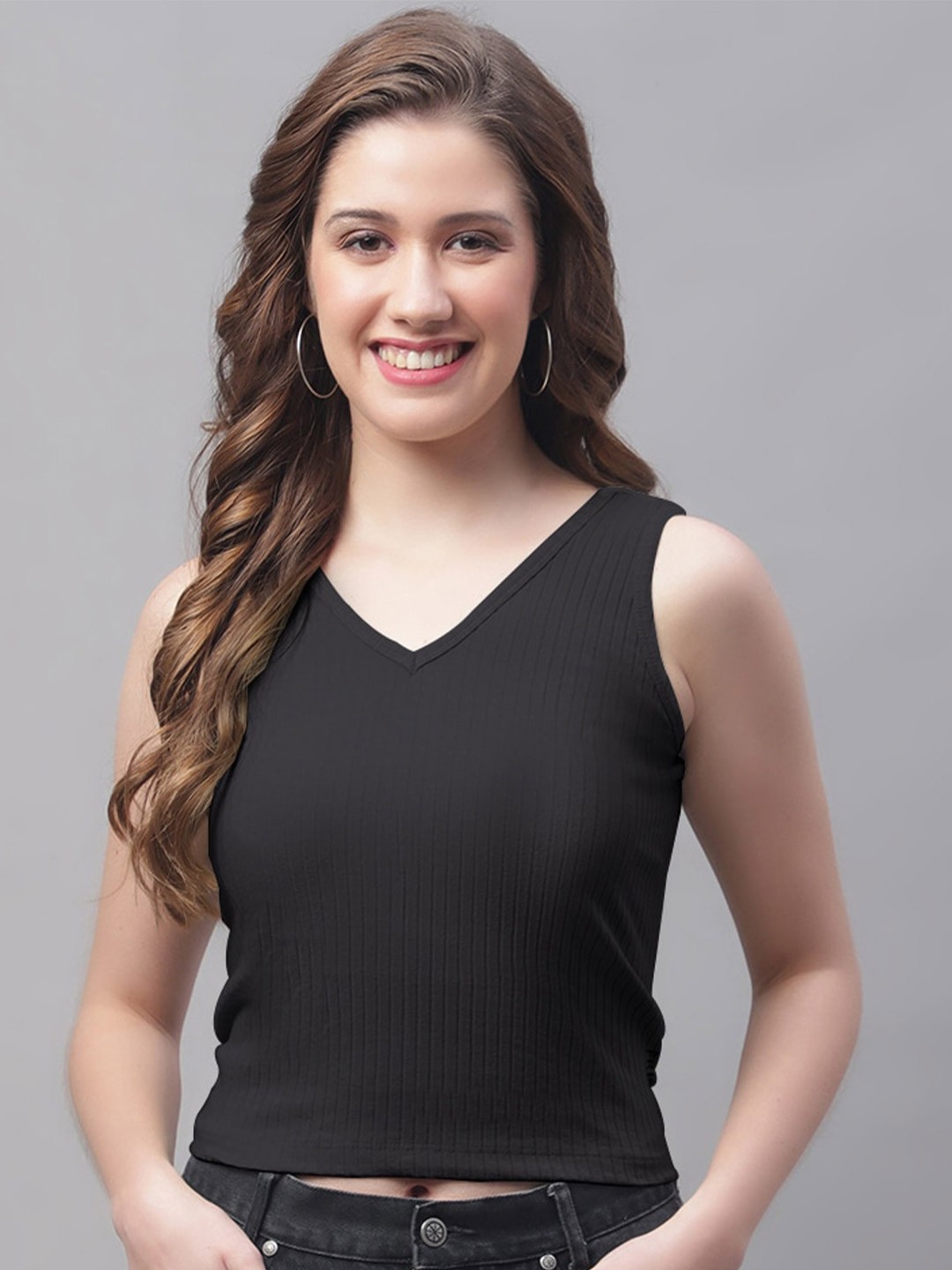 

Friskers V-Neck Sleeveless Fitted Top, Black
