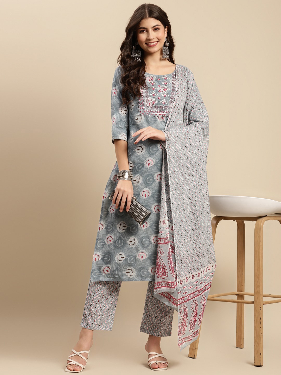 

Sangria Grey & White Ethnic Motifs Printed Pure Cotton Kurta With Trouser & Dupatta