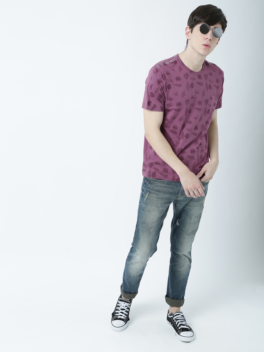 

Huetrap Men Mauve Printed Round Neck T-shirt