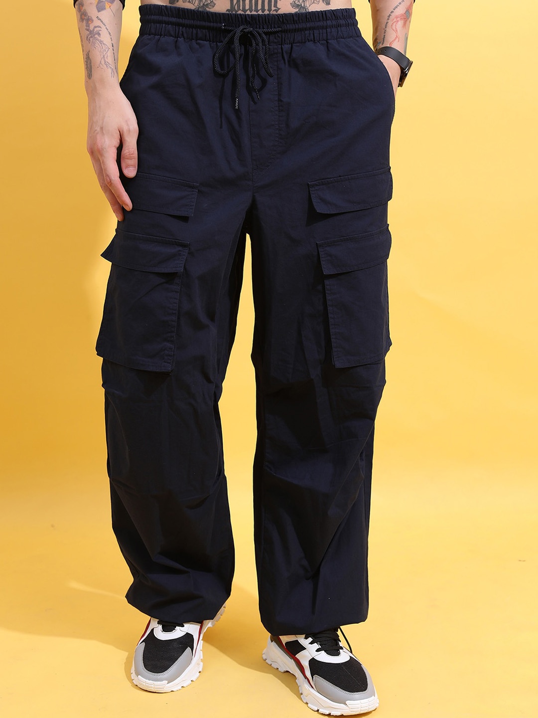 

HIGHLANDER Men Cotton Parachute Drop Crotch Relax Baggy Fit Cargo Jogger Trousers, Navy blue