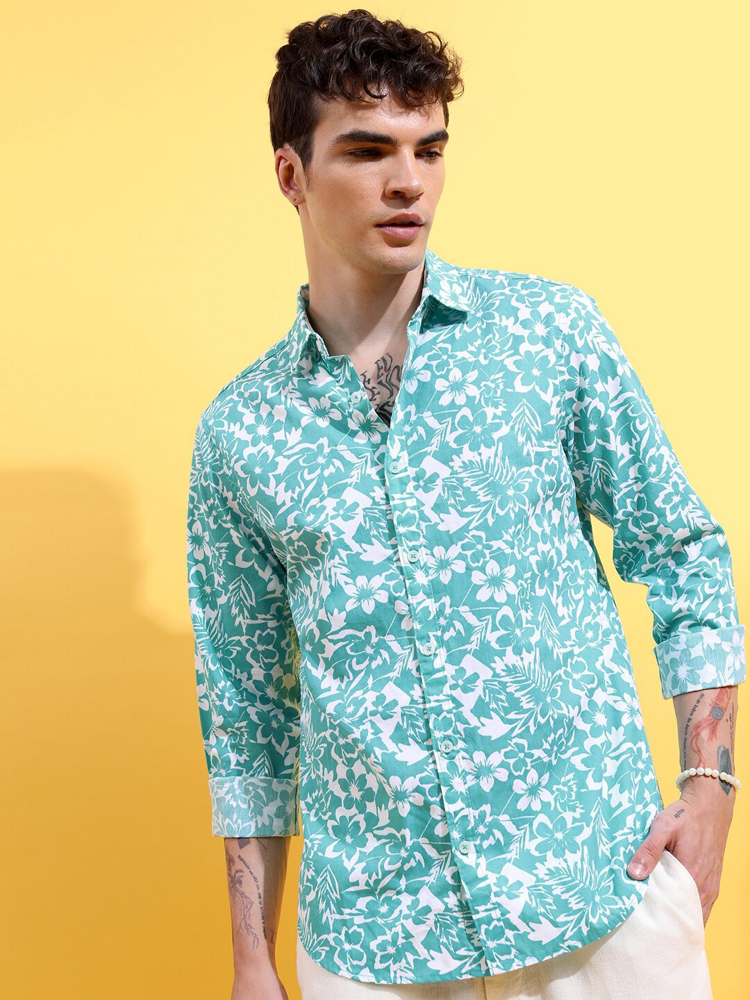 

HIGHLANDER Turquoise Blue Slim Fit Opaque Floral Printed Cotton Casual Shirt