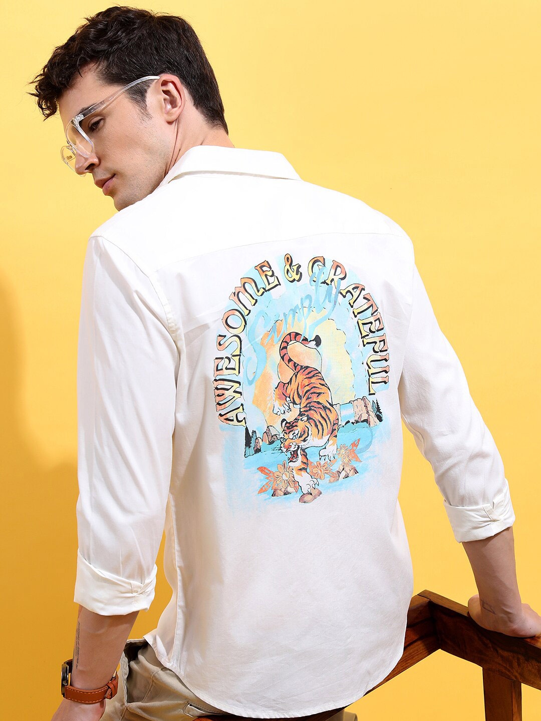 

HIGHLANDER Men Off White Slim Fit Cotton Casual Shirt