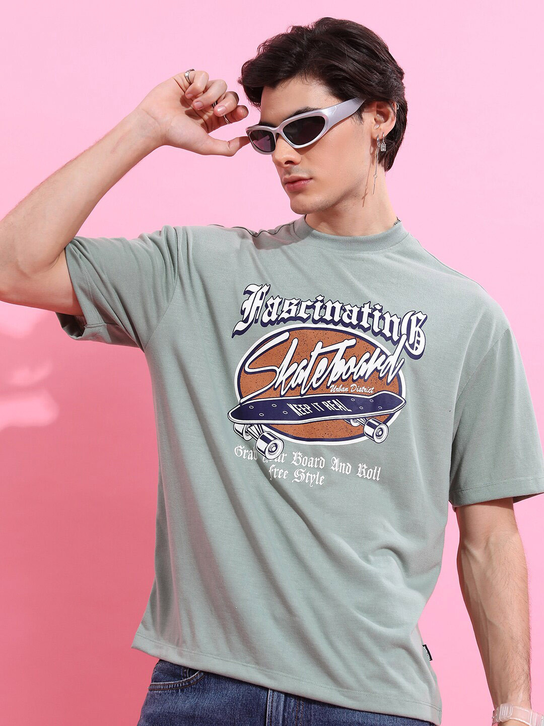 

HIGHLANDER Grey Typography Printed Drop Shoulder Sleeves Oversized T-Shirt