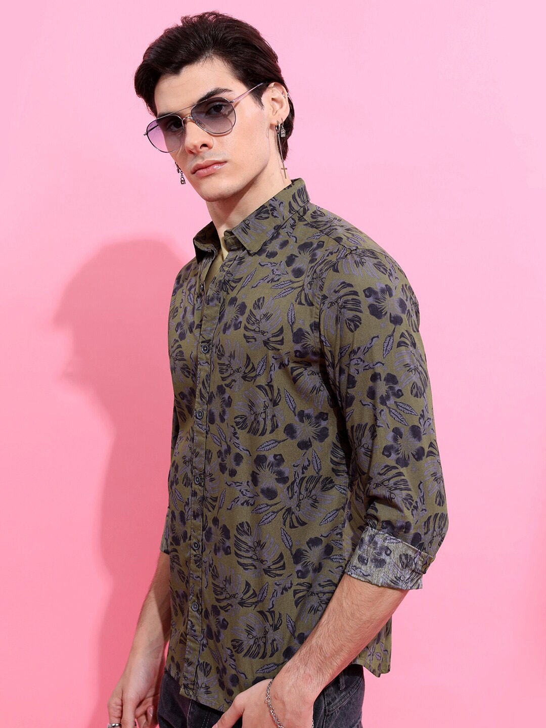 

HIGHLANDER Men Olive Slim Fit Floral Opaque Printed Cotton Casual Shirt