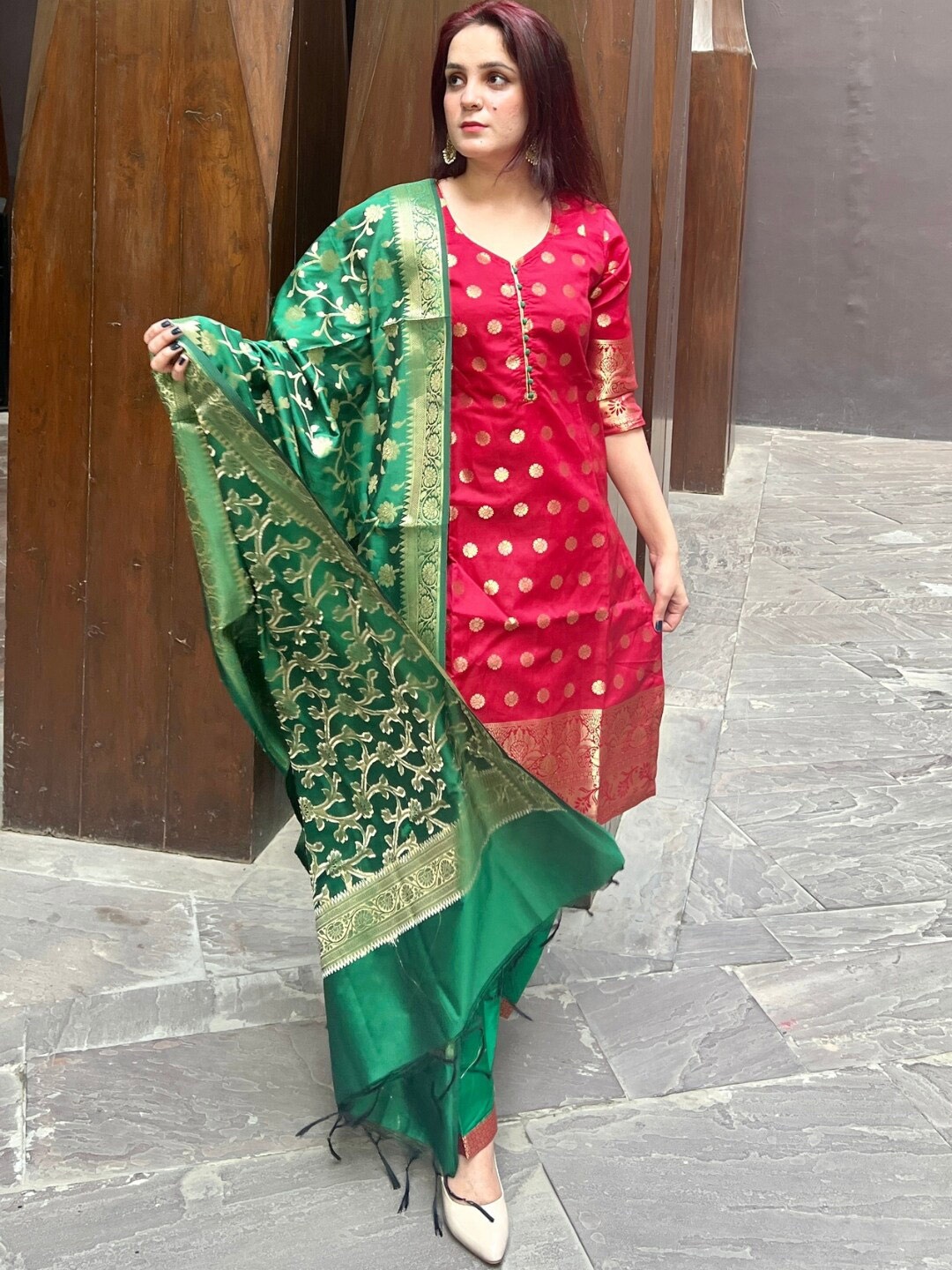 

Chhabra 555 Red & Green Ethnic Motifs Woven Design Zari Unstitched Dress Material