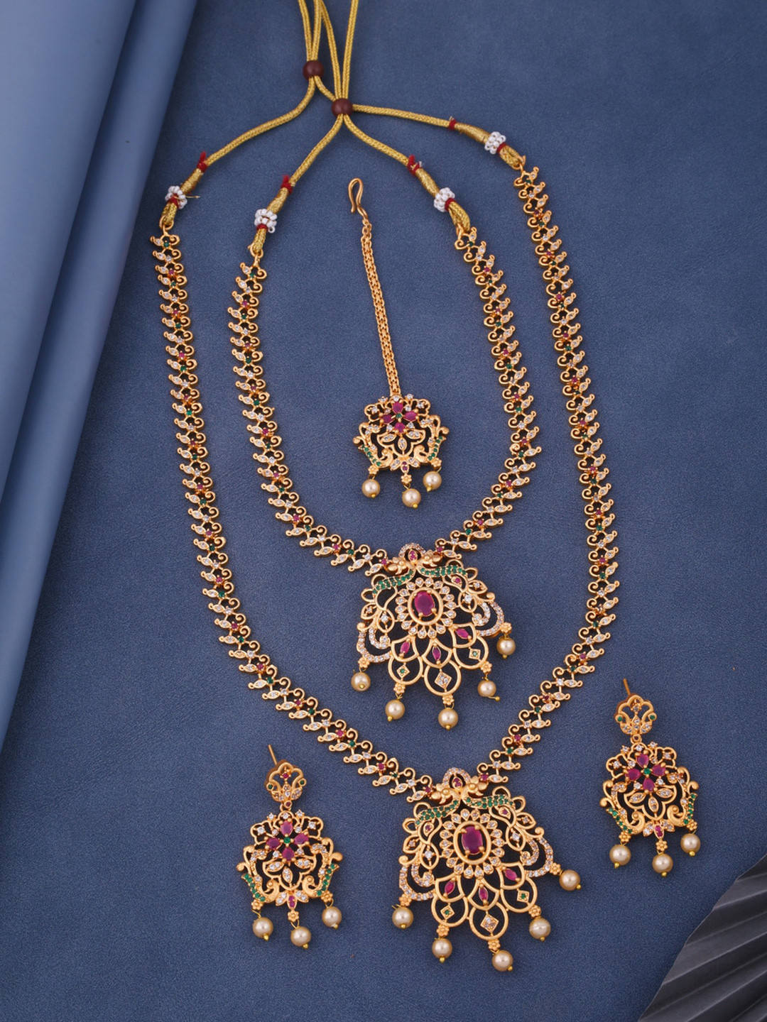 

ROFARWORD Set Of 2 Gold Plated Beaded & Studded Jewellery Set