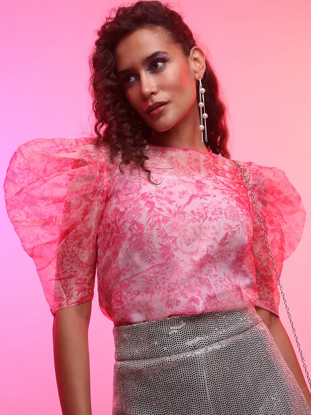 

Tokyo Talkies Pink Floral Printed Regular Top