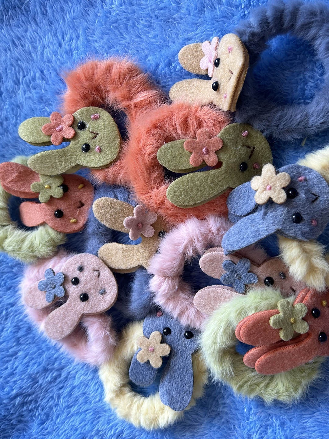 

LYTIX Set Of 6 Fancy Faux Fur Colorful Kids Scrunchies, Blue