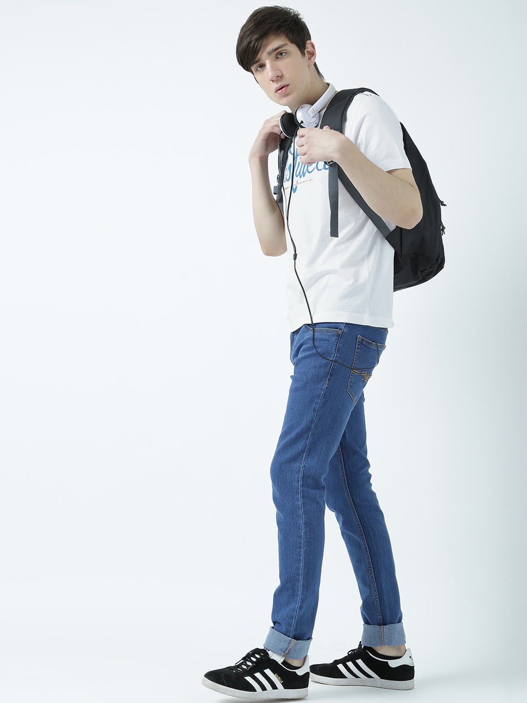 

Huetrap Men White Printed Round Neck T-shirt
