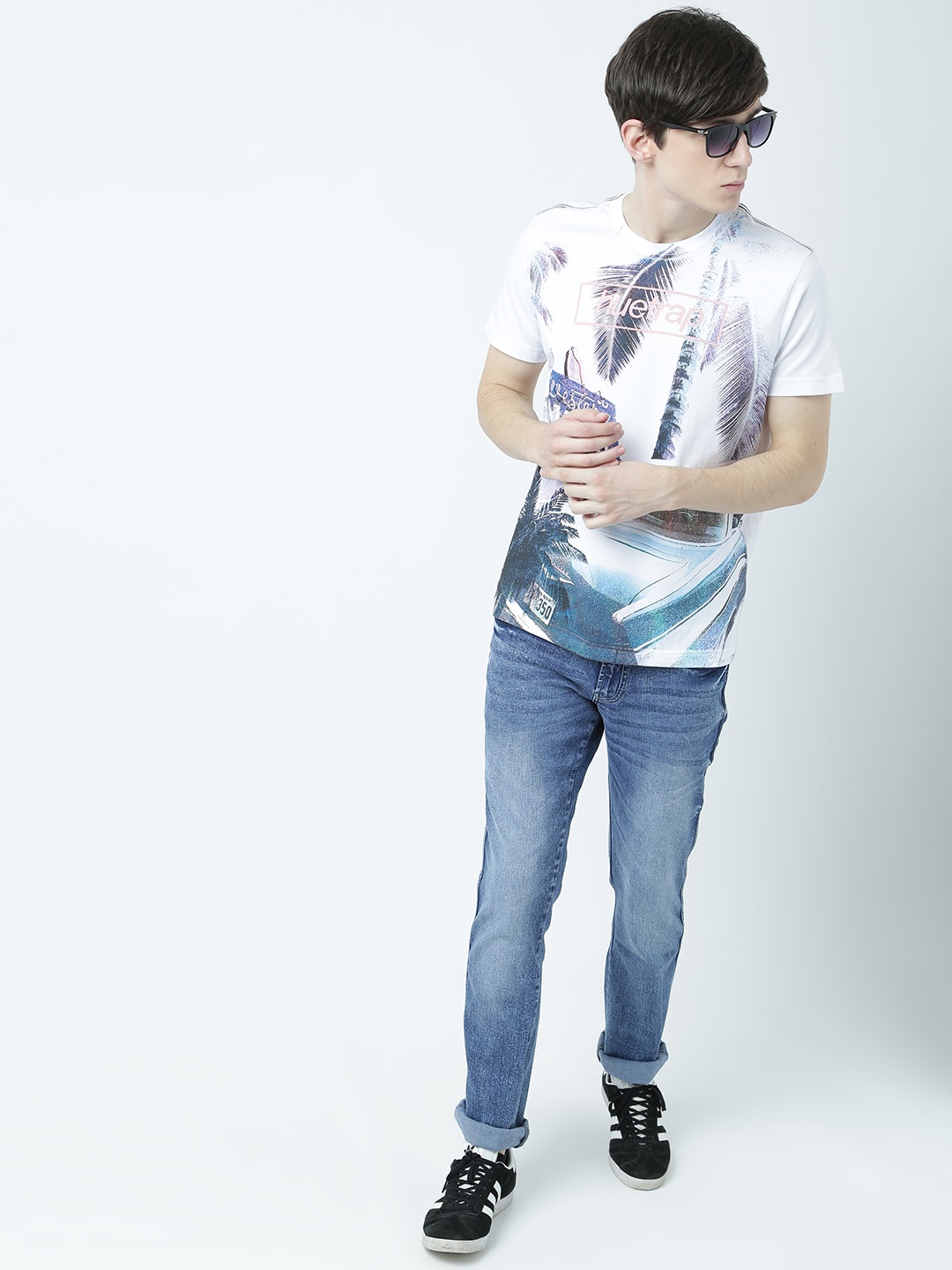

Huetrap Men White Printed Round Neck T-shirt