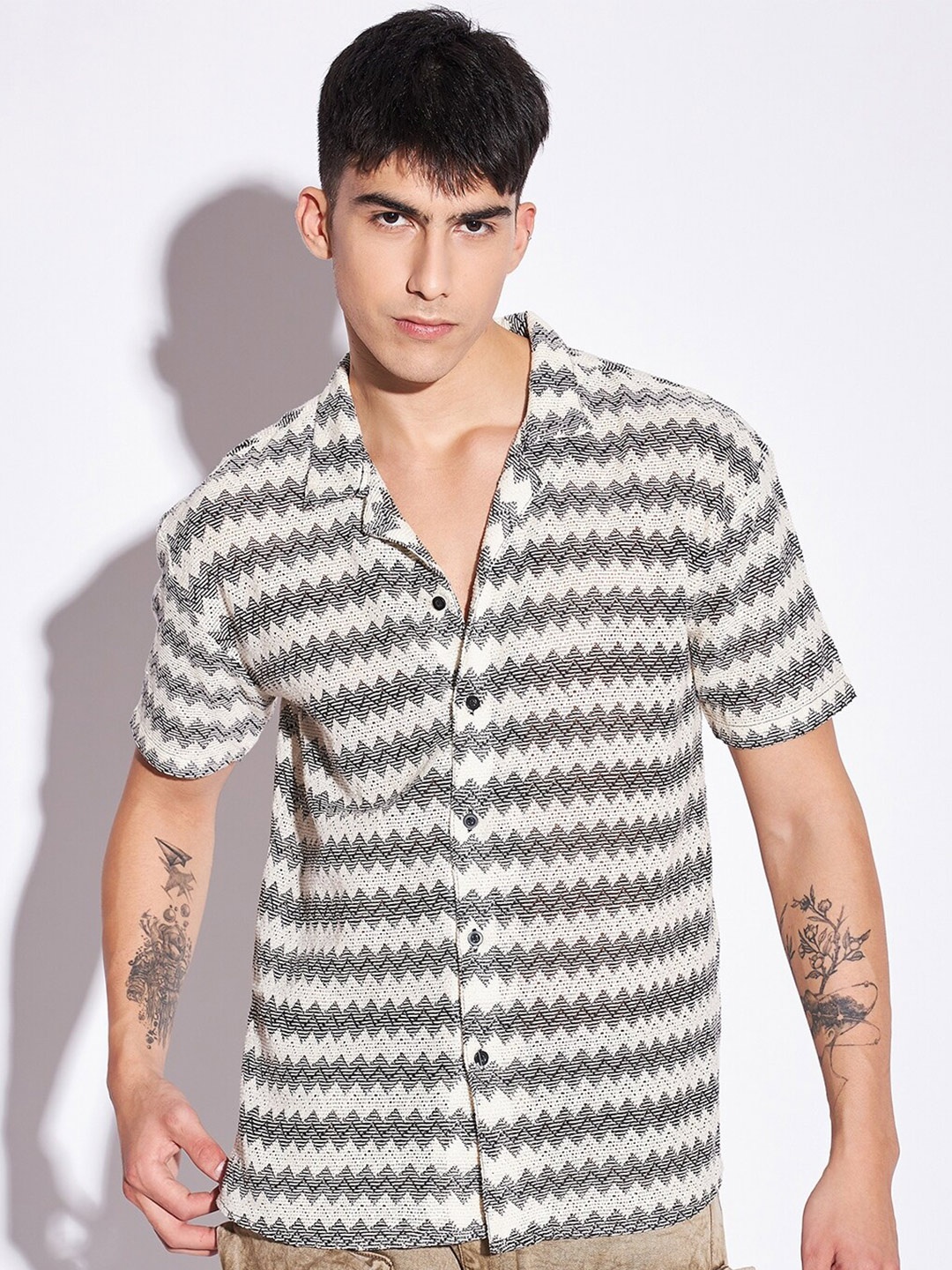 

FUGAZEE Black Relaxed Boxy Self Design Casual Knitted Shirt