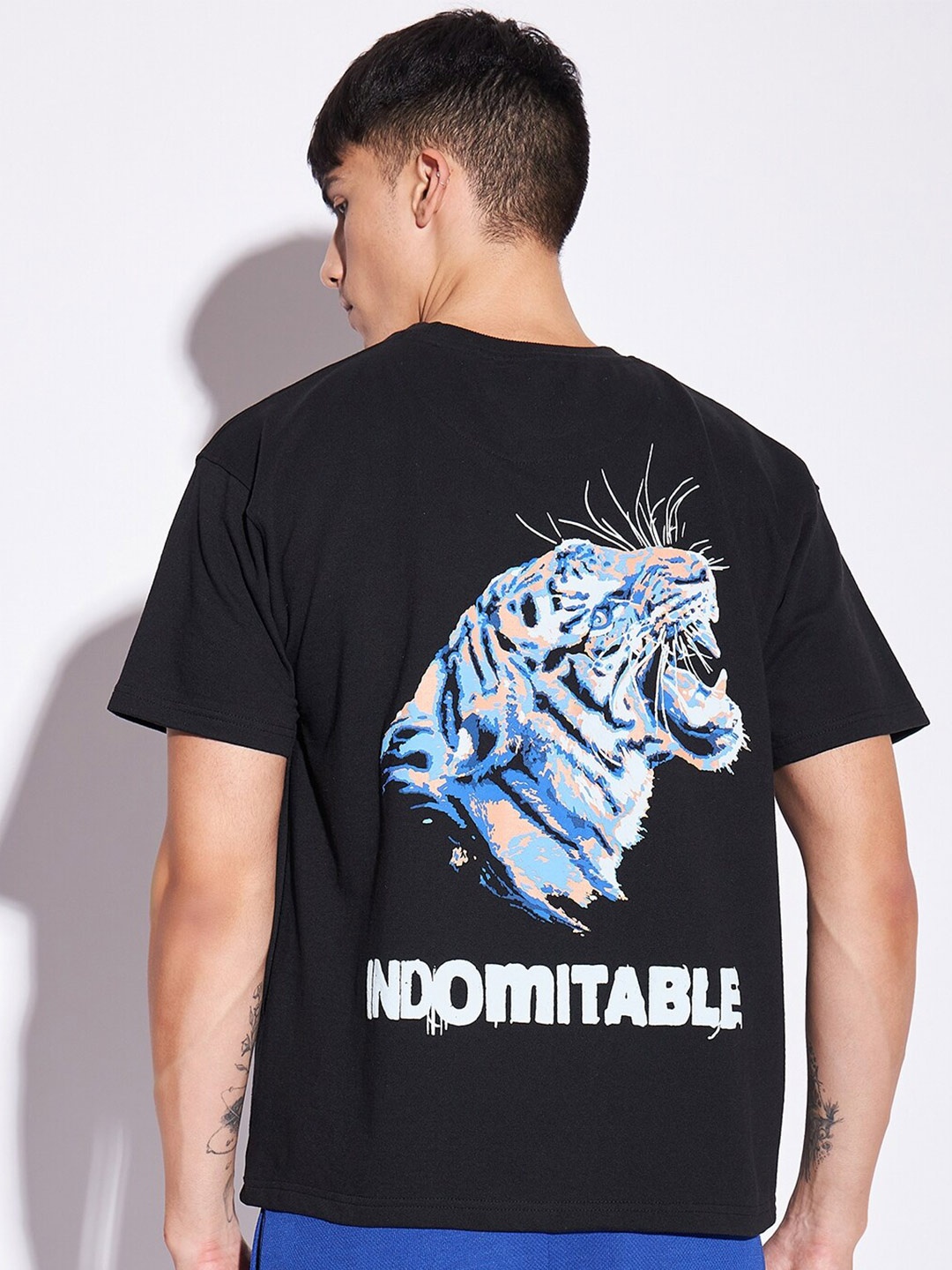 

FUGAZEE Black Tiger Typography Printed Drop Shoulder Sleeves Pure Cotton Oversized T-Shirt