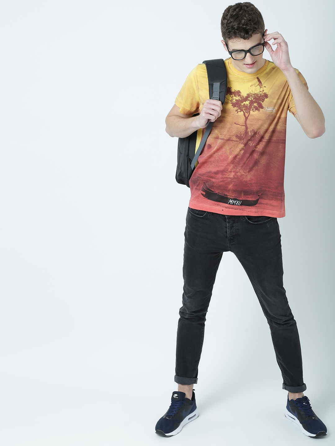 

Huetrap Men Yellow Printed Round Neck T-shirt
