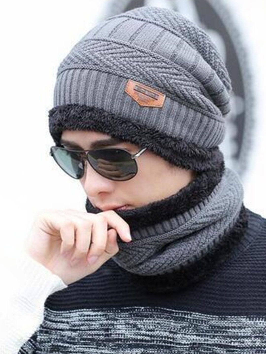 

Alexvyan Men Self Design Acrylic Snow & Wind proof Beanie & Scarf, Grey