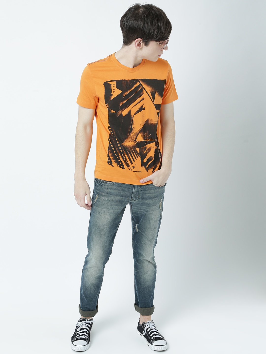 

Huetrap Men Orange Printed Round Neck T-shirt