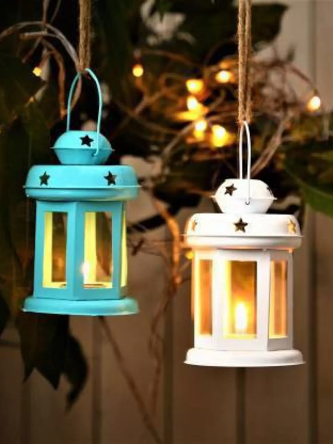 

Fashion Bizz 2 Piece White & Blue Lantern Shaped Candle Holders